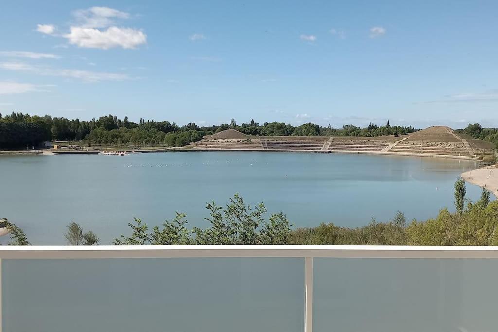 Appartement Climatise Au Coeur De La Provence Lac Et Parcs D'Attractions 10Mn Avignon 蒙特 外观 照片