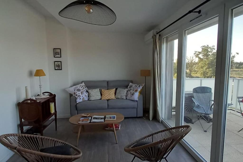 Appartement Climatise Au Coeur De La Provence Lac Et Parcs D'Attractions 10Mn Avignon 蒙特 外观 照片