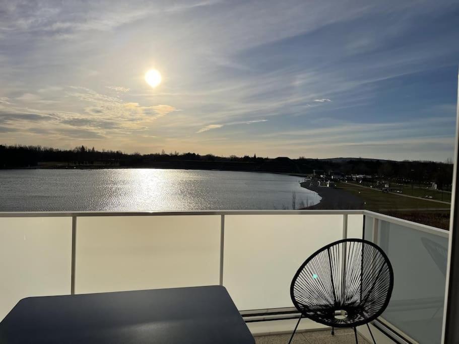 Appartement Climatise Au Coeur De La Provence Lac Et Parcs D'Attractions 10Mn Avignon 蒙特 外观 照片